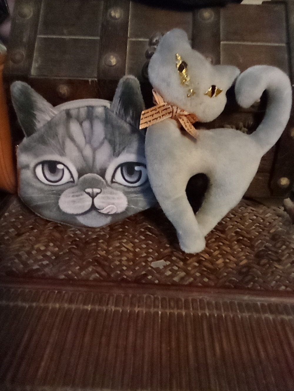 Gray Plush Cat Key Chain And Change Purse Soft